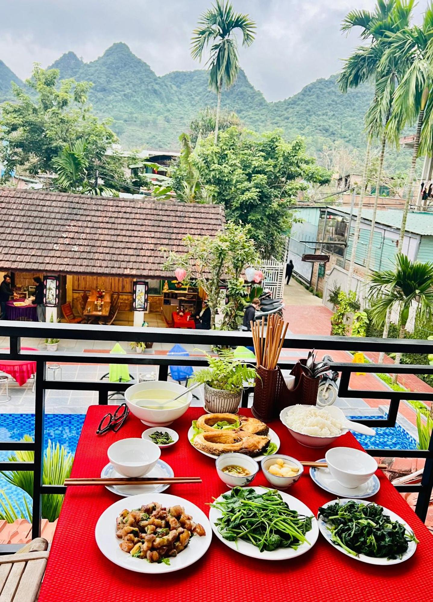 Tropical Valley Homestay - Villas Фонгня Экстерьер фото