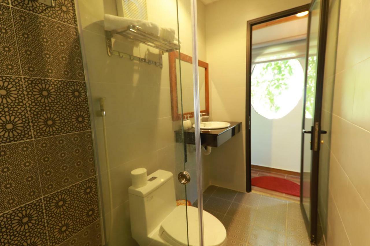 Tropical Valley Homestay - Villas Фонгня Экстерьер фото