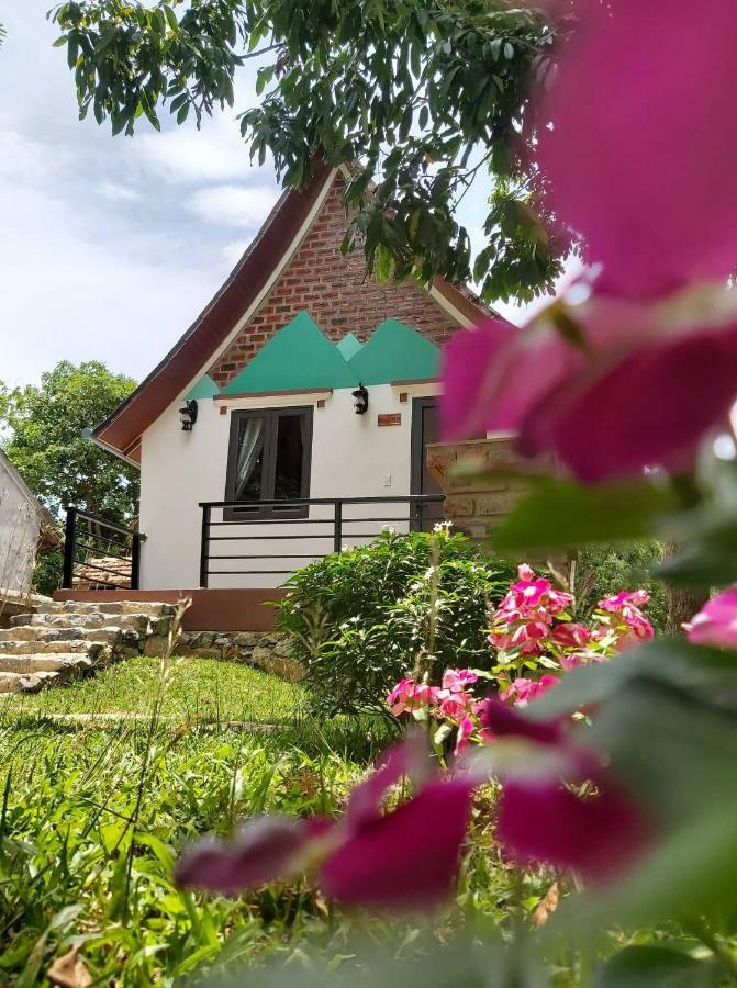 Tropical Valley Homestay - Villas Фонгня Экстерьер фото